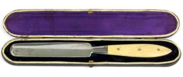 Grunewald knife Phisick collection